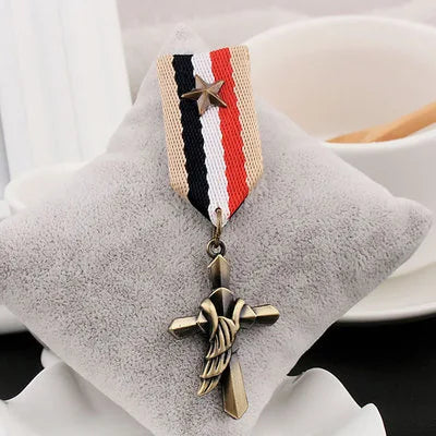 Vintage Badge British Academy Style Men's Medal Shoulder Badge Metal Badge Wholesale