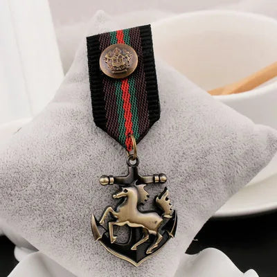 Vintage Badge British Academy Style Men's Medal Shoulder Badge Metal Badge Wholesale
