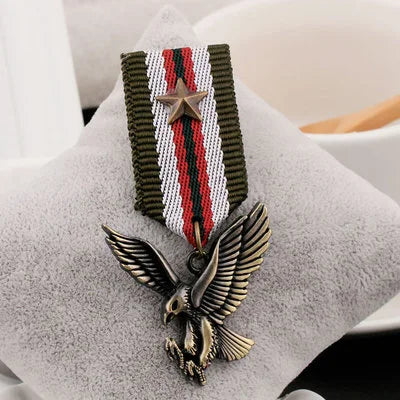 Vintage Badge British Academy Style Men's Medal Shoulder Badge Metal Badge Wholesale