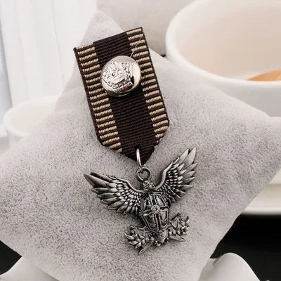 Vintage Badge British Academy Style Men's Medal Shoulder Badge Metal Badge Wholesale