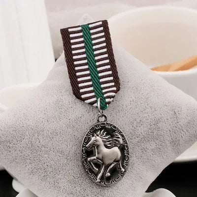 Vintage Badge British Academy Style Men's Medal Shoulder Badge Metal Badge Wholesale