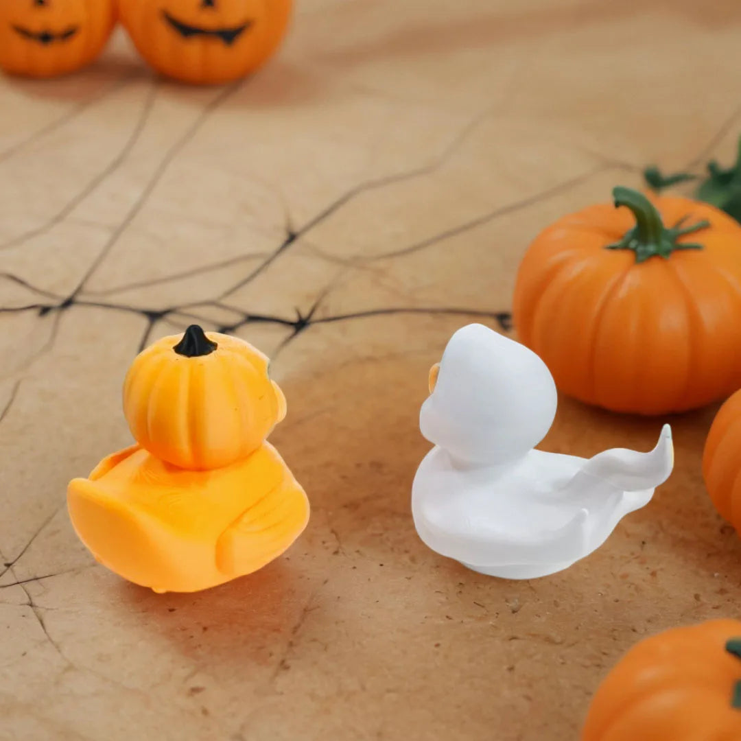 Duck Halloween Decoration is a lightweight indoor/outdoor home and garden decoration for parties, shelf displays and holiday dec