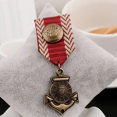 Vintage Badge British Academy Style Men's Medal Shoulder Badge Metal Badge Wholesale